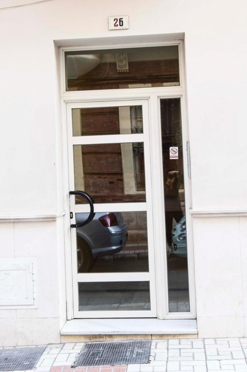P&P Apartaments Pena Málaga Dış mekan fotoğraf