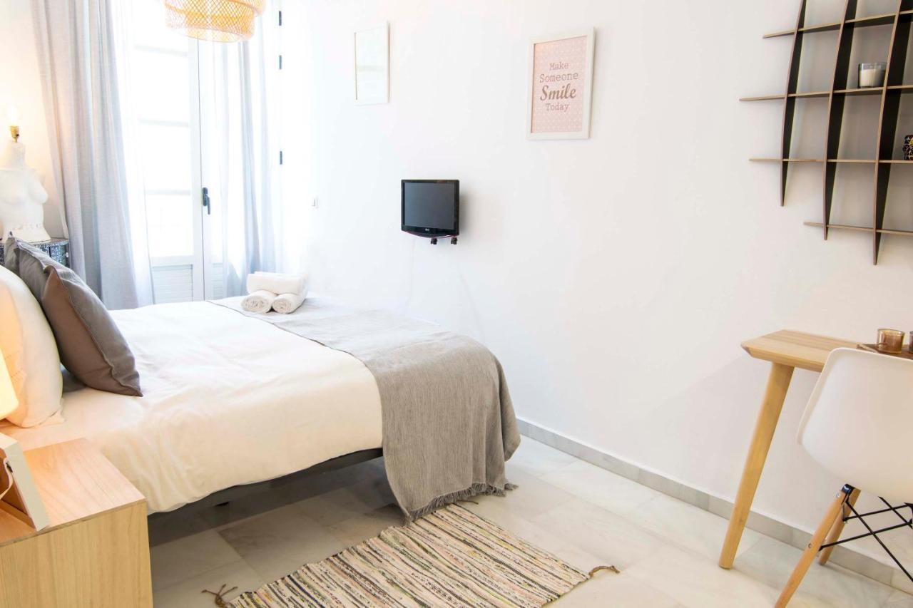 P&P Apartaments Pena Málaga Dış mekan fotoğraf